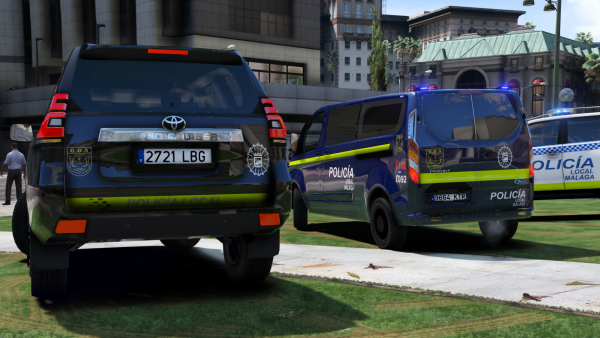 Ford Transit Custom y Toyota Land Cruiser 2019 de la Policía Local de Málaga G.O.A.